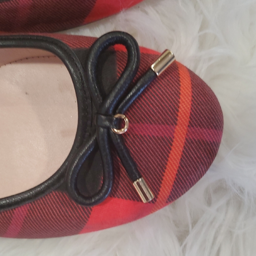 Kate Spade Preppy  Red and Black Flats with Bow Accent - Picture 12 of 14